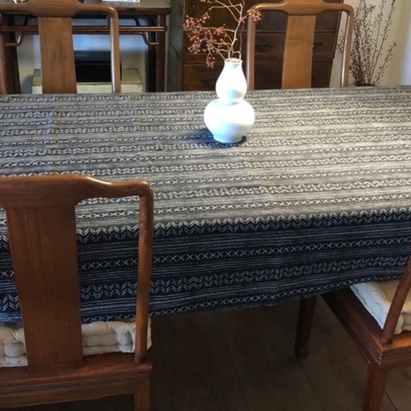 large blk tablecloth for 8 seat table/cotton Artisan style like new - Picture 2 of 5